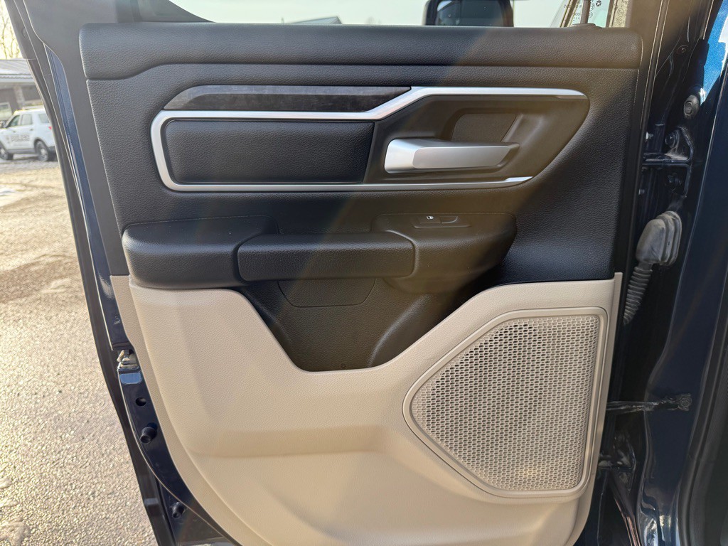 2021 RAM 1500 Image 32