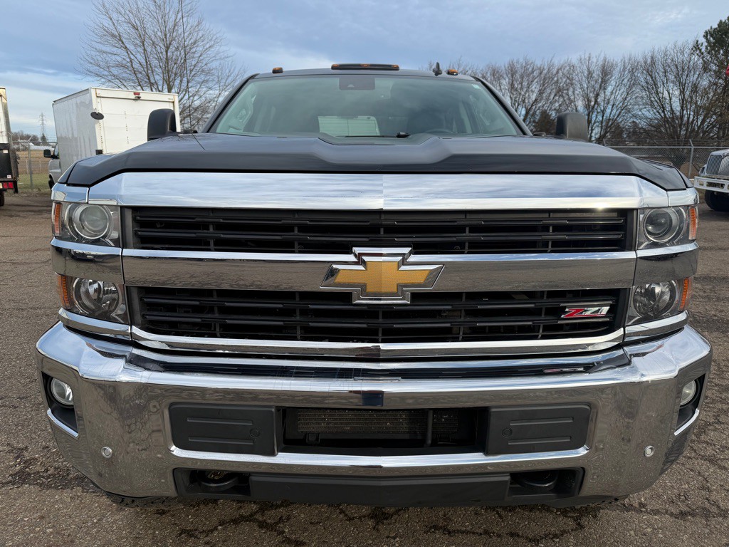 2015 Chevrolet Silverado 1500 Image 2