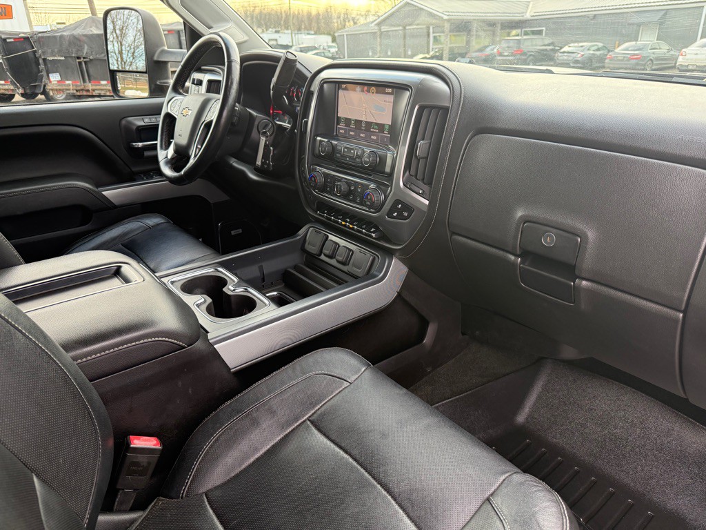 2015 Chevrolet Silverado 1500 Image 12