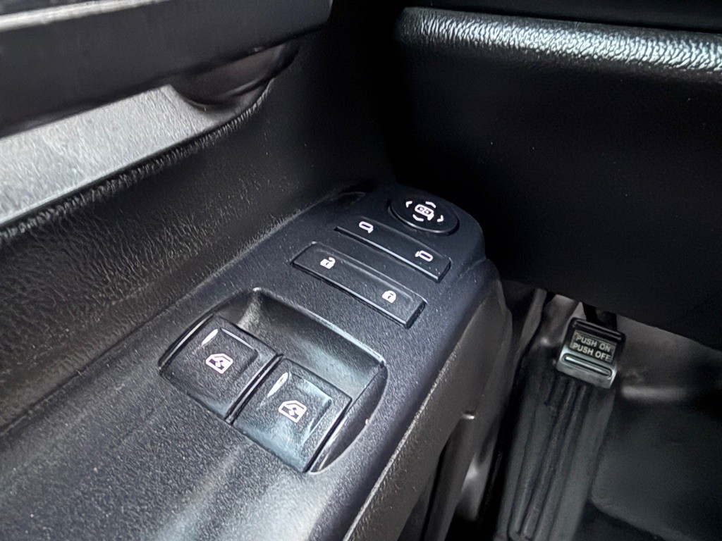 2015 GMC Sierra Image 17