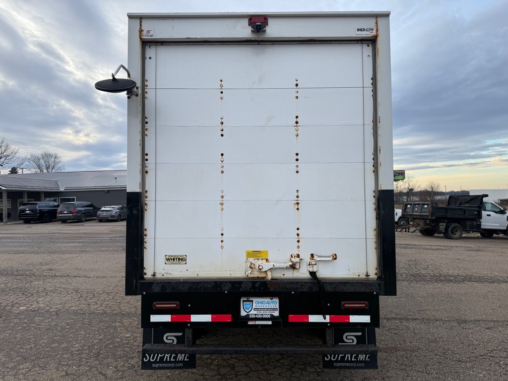 2018 Chevrolet Express Image 7