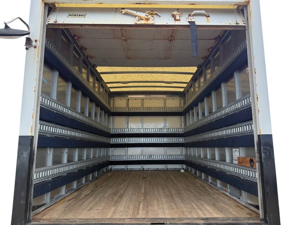 2018 Chevrolet Express Image 11