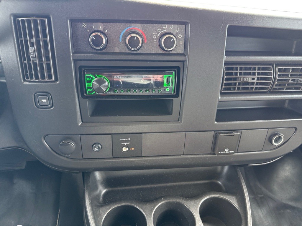 2018 Chevrolet Express Image 14