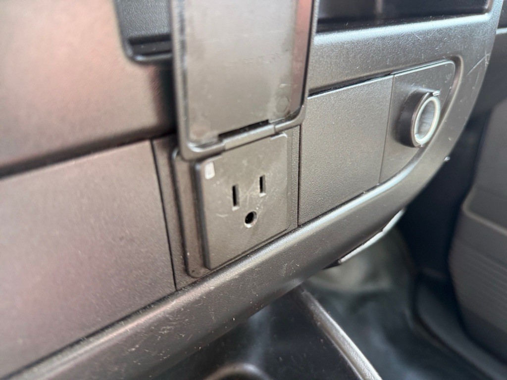 2018 Chevrolet Express Image 19