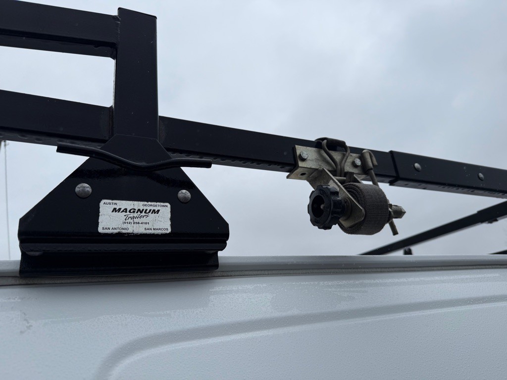 2020 Chevrolet Express Image 10