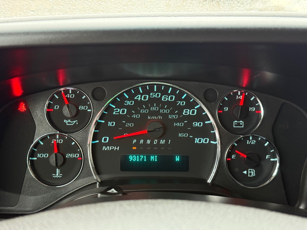 2020 Chevrolet Express Image 24