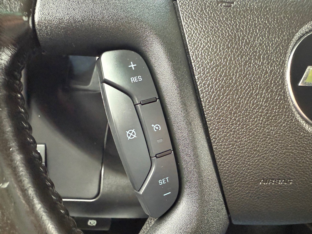 2020 Chevrolet Express Image 32