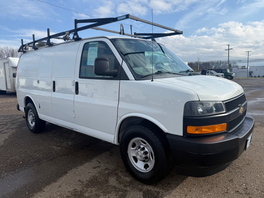 2020 Chevrolet Express Image 3