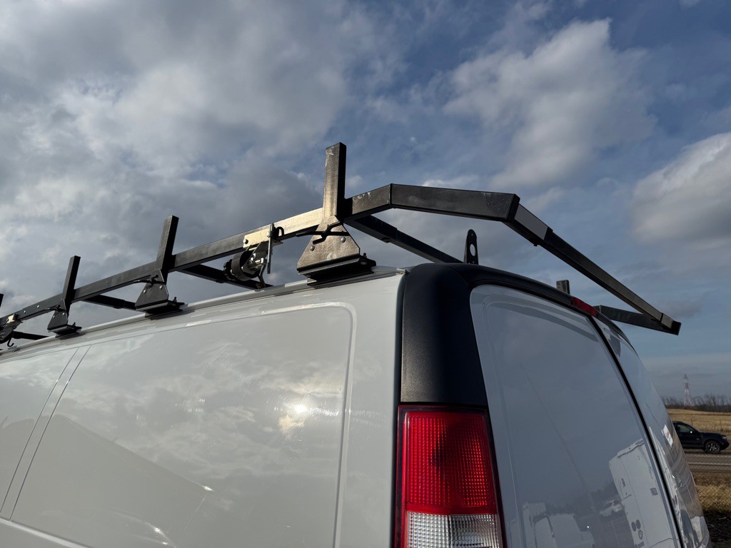 2020 Chevrolet Express Image 11