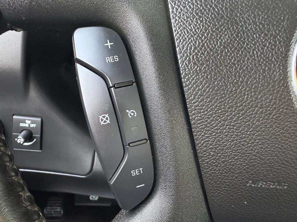 2020 Chevrolet Express Image 20