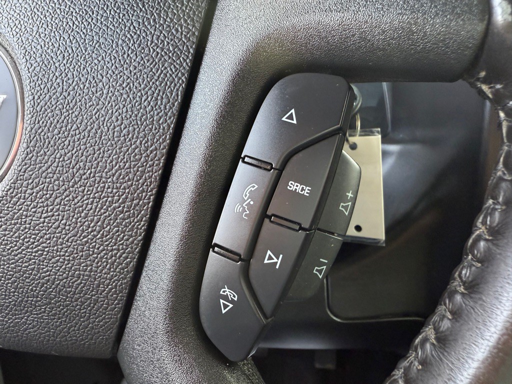 2020 Chevrolet Express Image 21