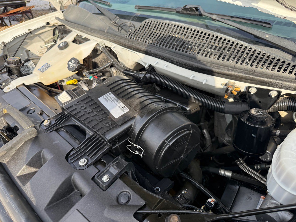 2020 Chevrolet Express Image 37