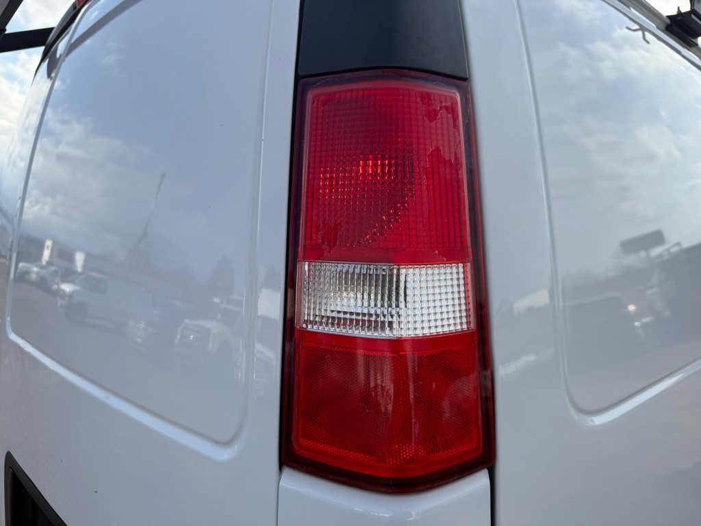 2020 Chevrolet Express Image 42