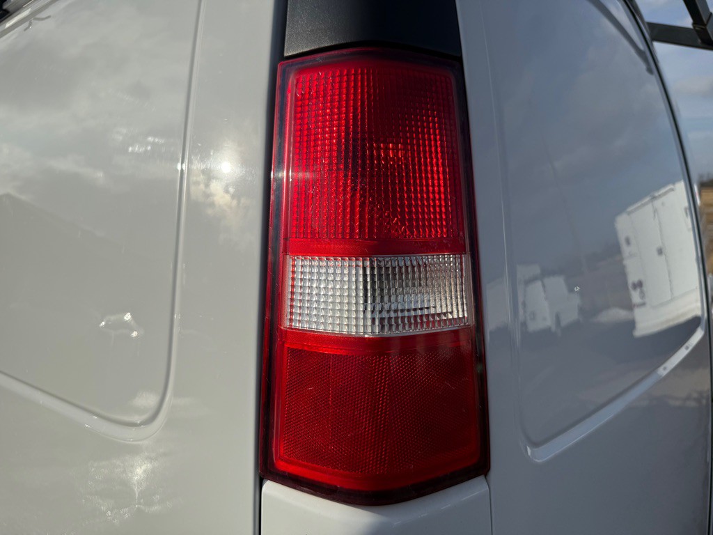 2020 Chevrolet Express Image 43