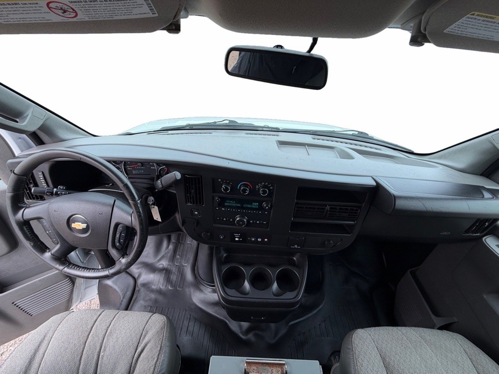 2020 Chevrolet Express Image 13
