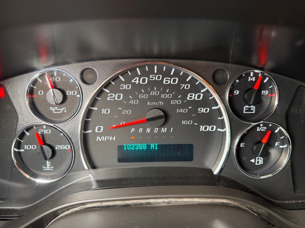 2020 Chevrolet Express Image 16