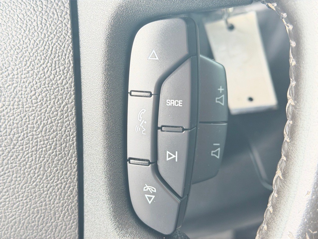 2020 Chevrolet Express Image 20