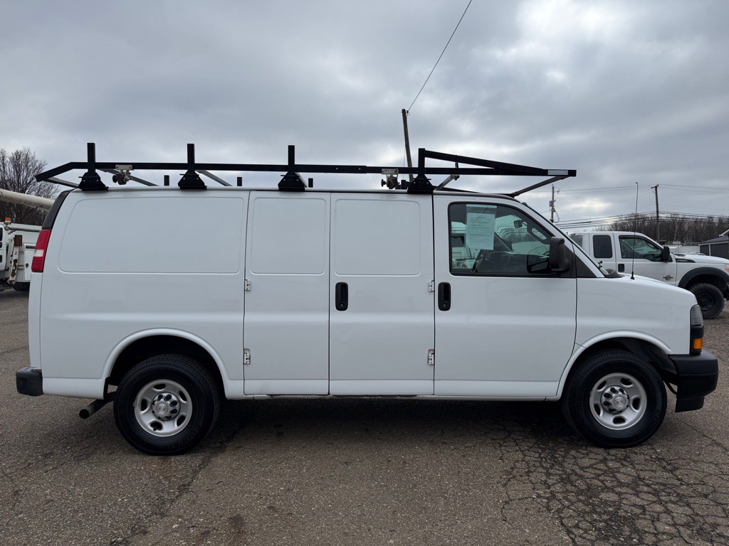2019 Chevrolet Express Image 5