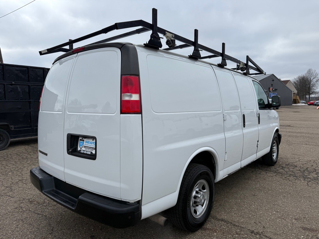 2019 Chevrolet Express Image 8