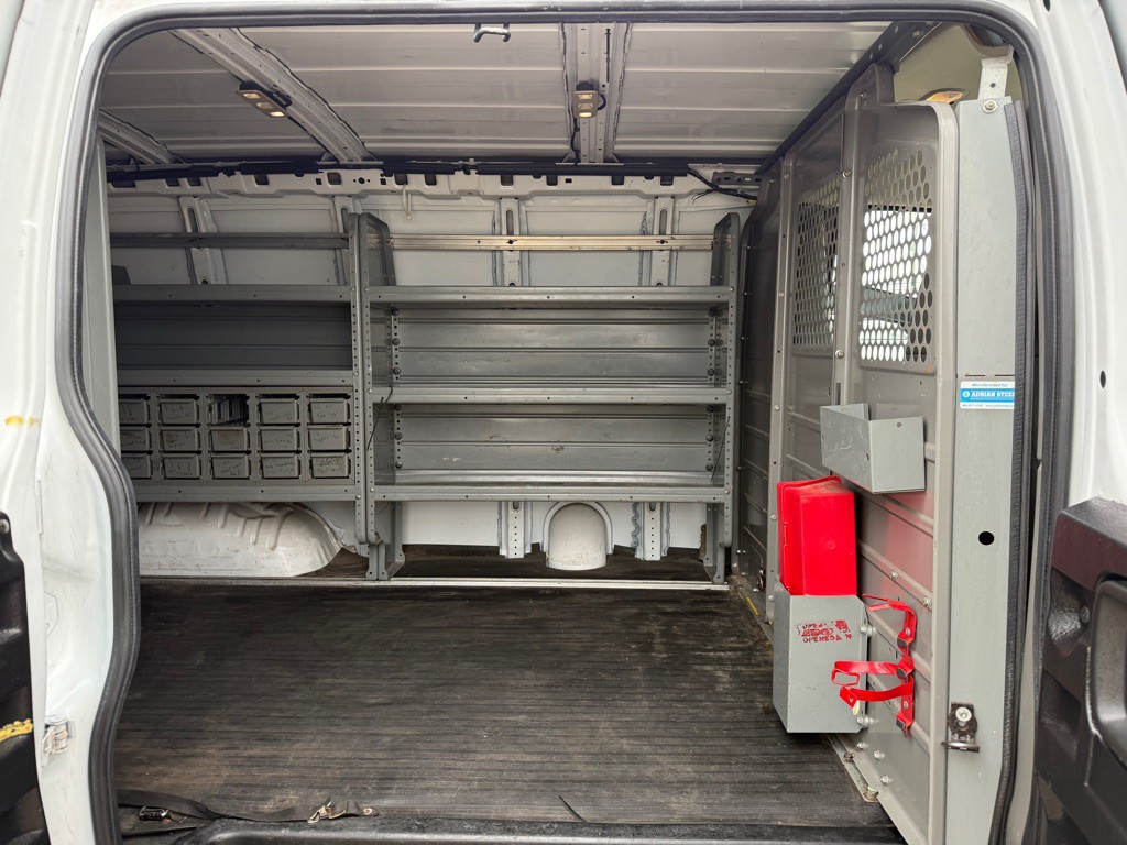 2019 Chevrolet Express Image 18