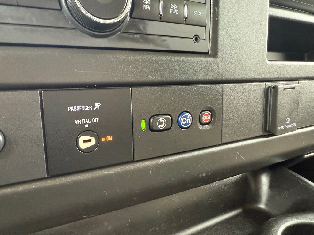 2019 Chevrolet Express Image 27