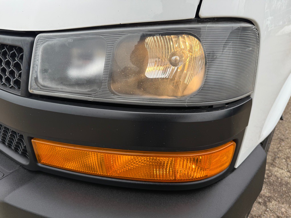 2019 Chevrolet Express Image 44