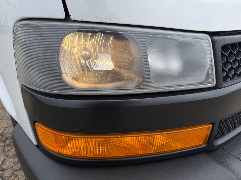 2019 Chevrolet Express Image 45