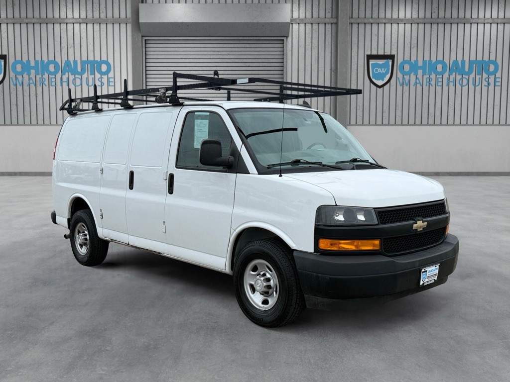 2019 Chevrolet Express Image 3