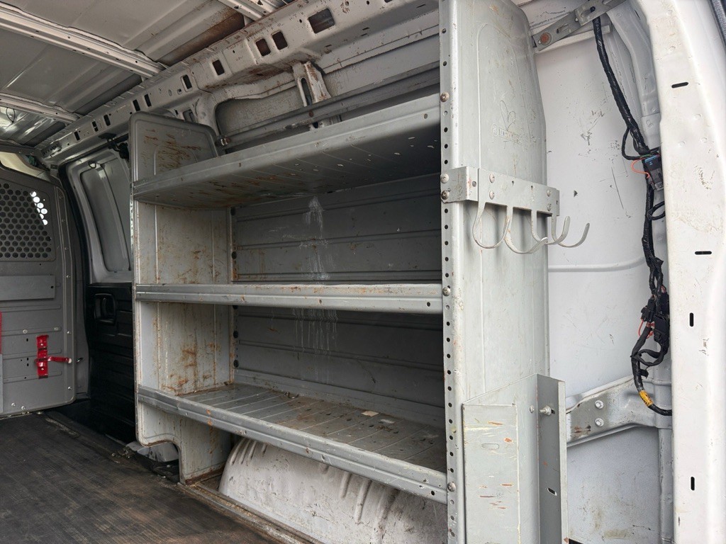 2019 Chevrolet Express Image 13