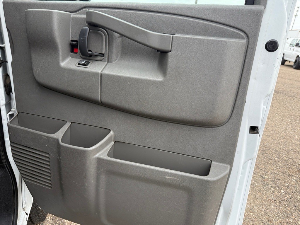 2019 Chevrolet Express Image 23