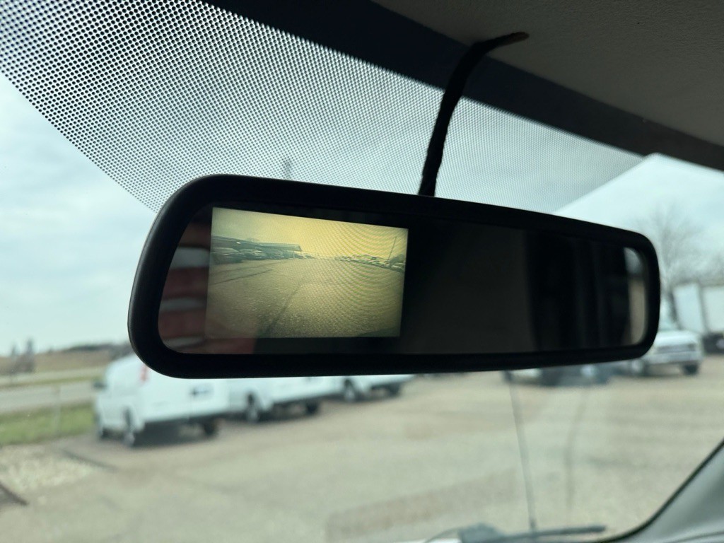 2019 Chevrolet Express Image 25