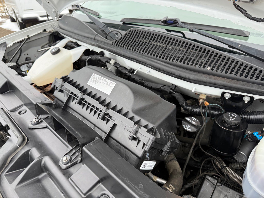 2021 Chevrolet Express Image 37