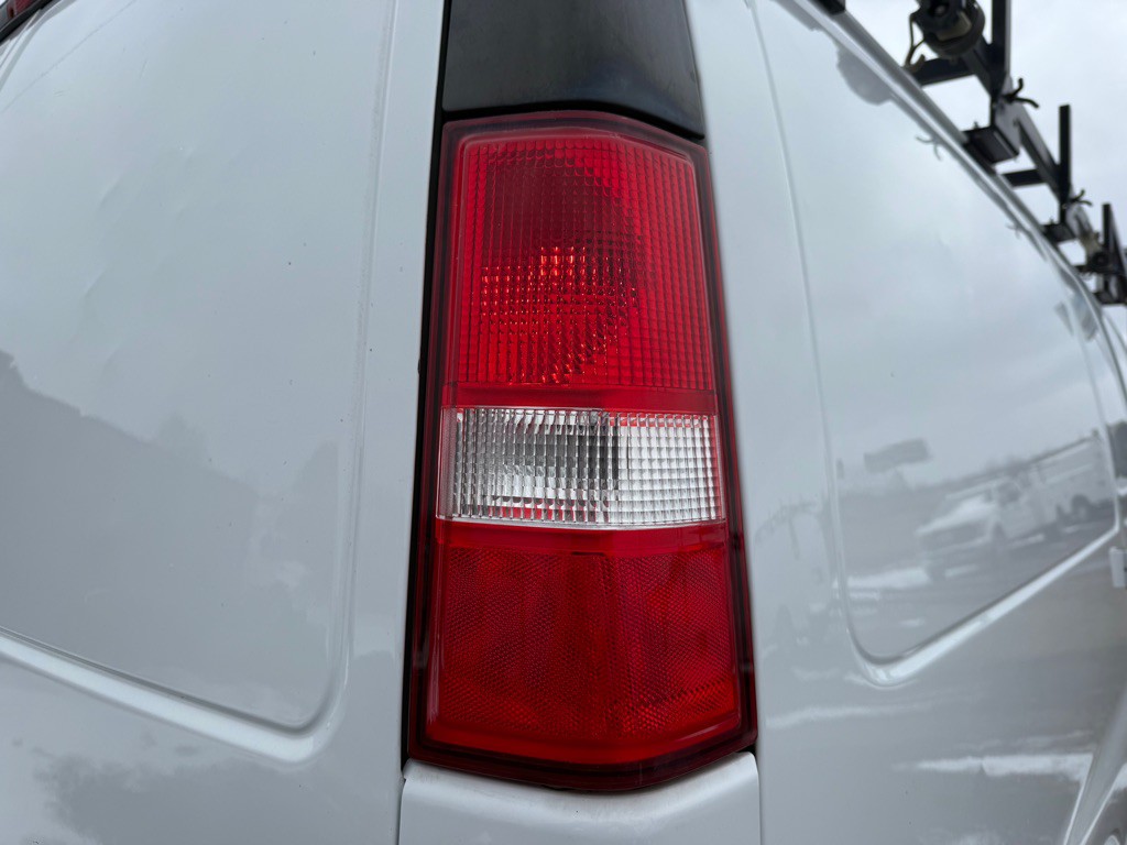 2021 Chevrolet Express Image 42