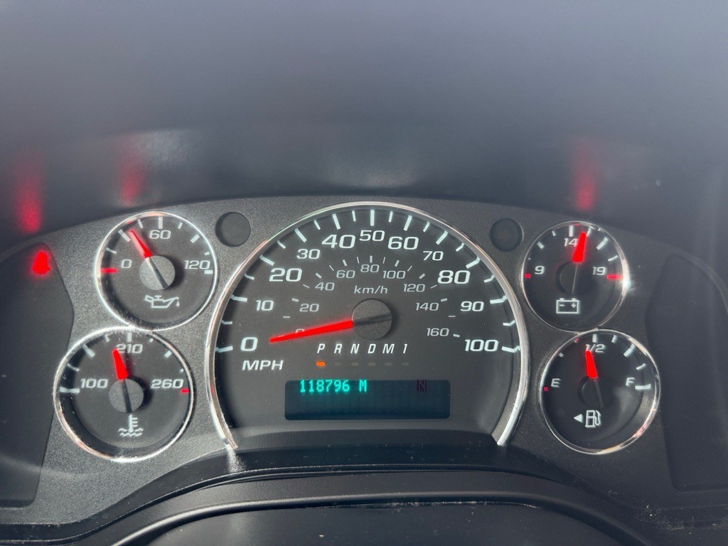2021 Chevrolet Express Image 16