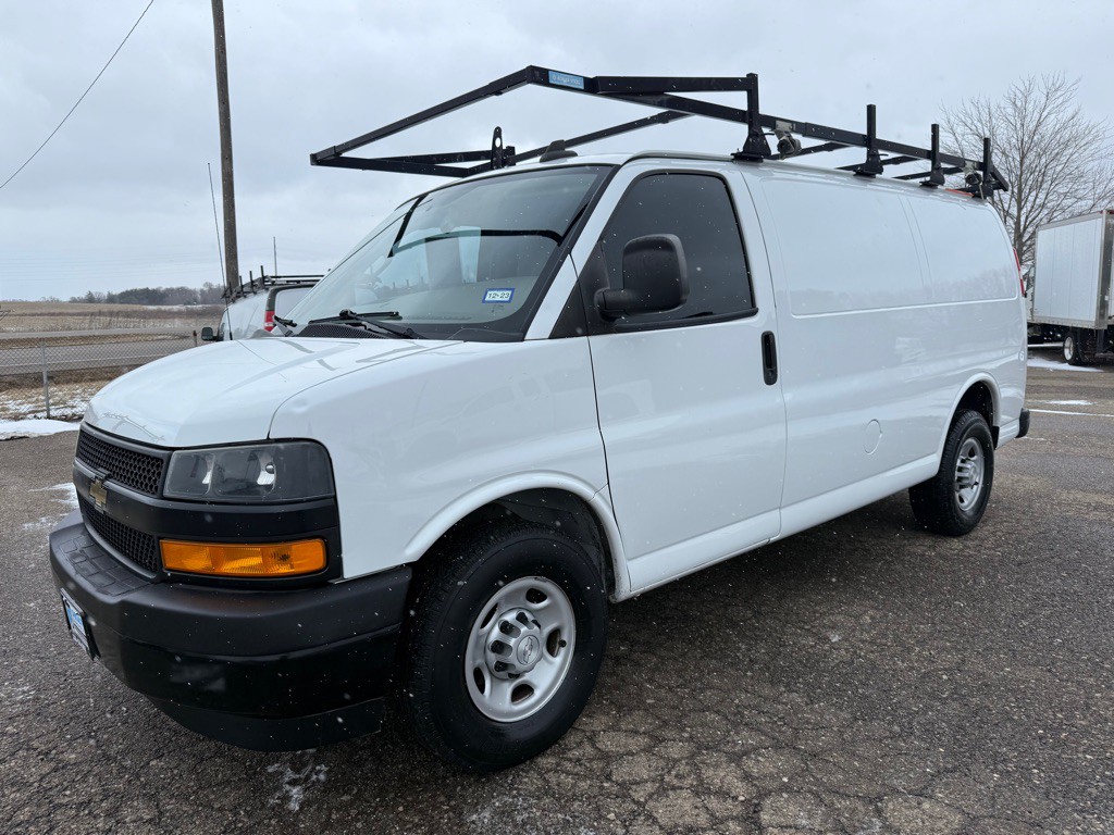 2019 Chevrolet Express Image 1