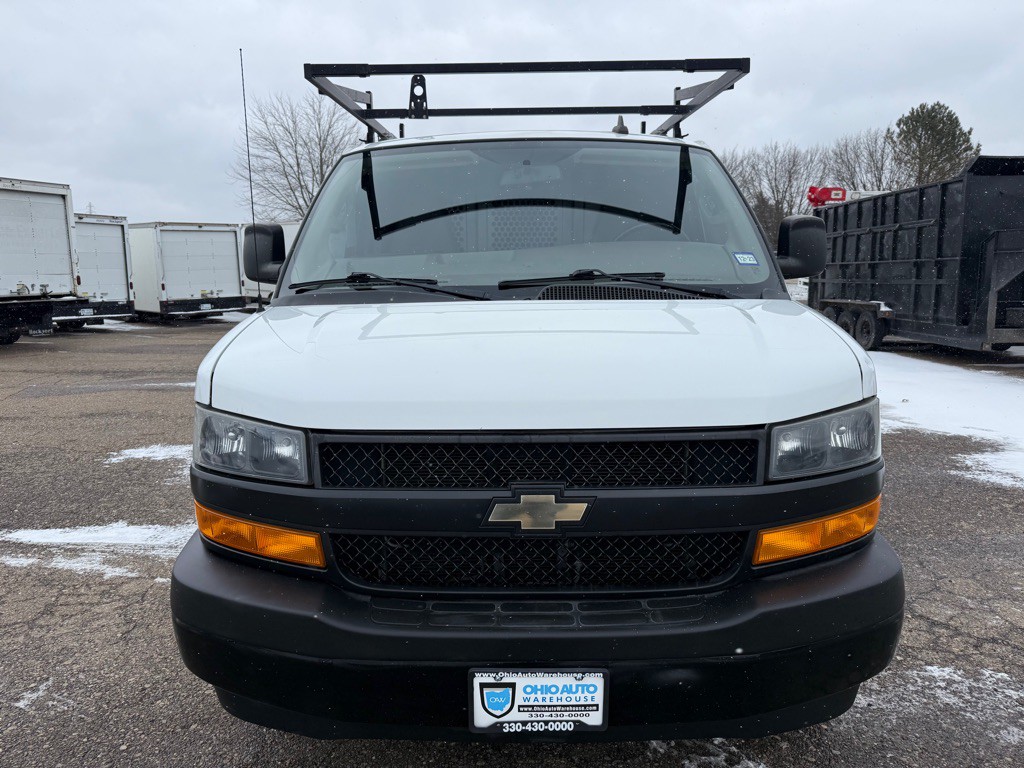 2019 Chevrolet Express Image 2