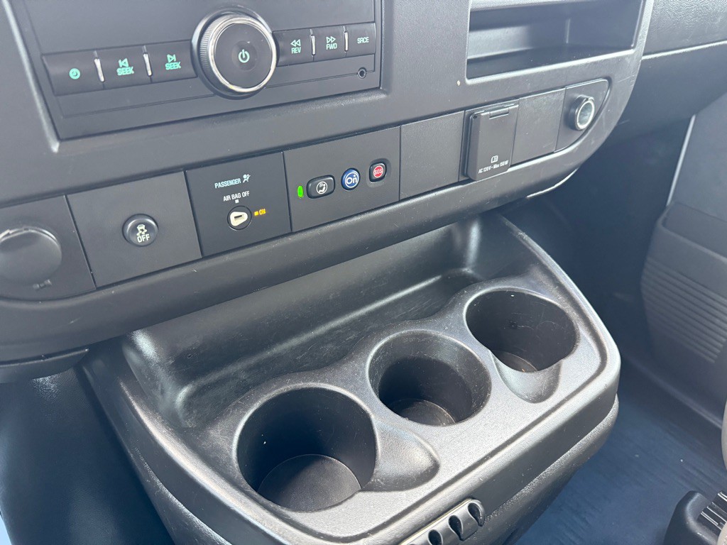 2019 Chevrolet Express Image 22