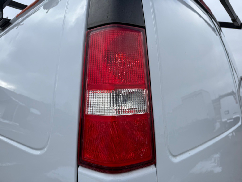 2019 Chevrolet Express Image 32