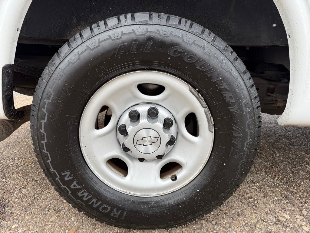 2019 Chevrolet Express Image 42