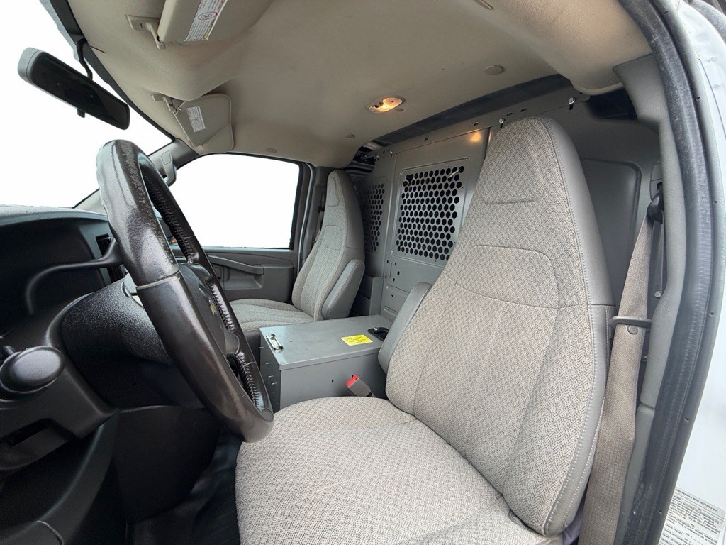 2019 Chevrolet Express Image 10