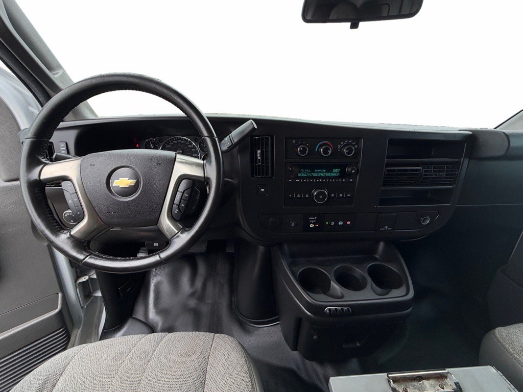 2019 Chevrolet Express Image 13