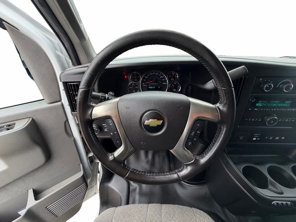 2019 Chevrolet Express Image 14