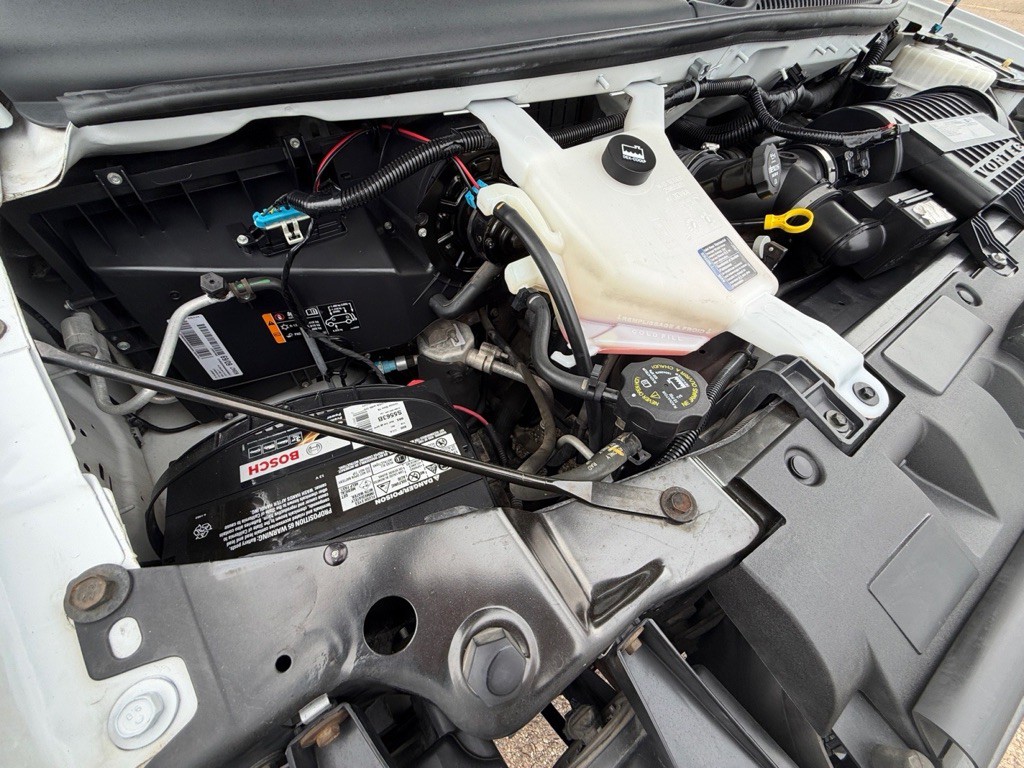 2019 Chevrolet Express Image 30