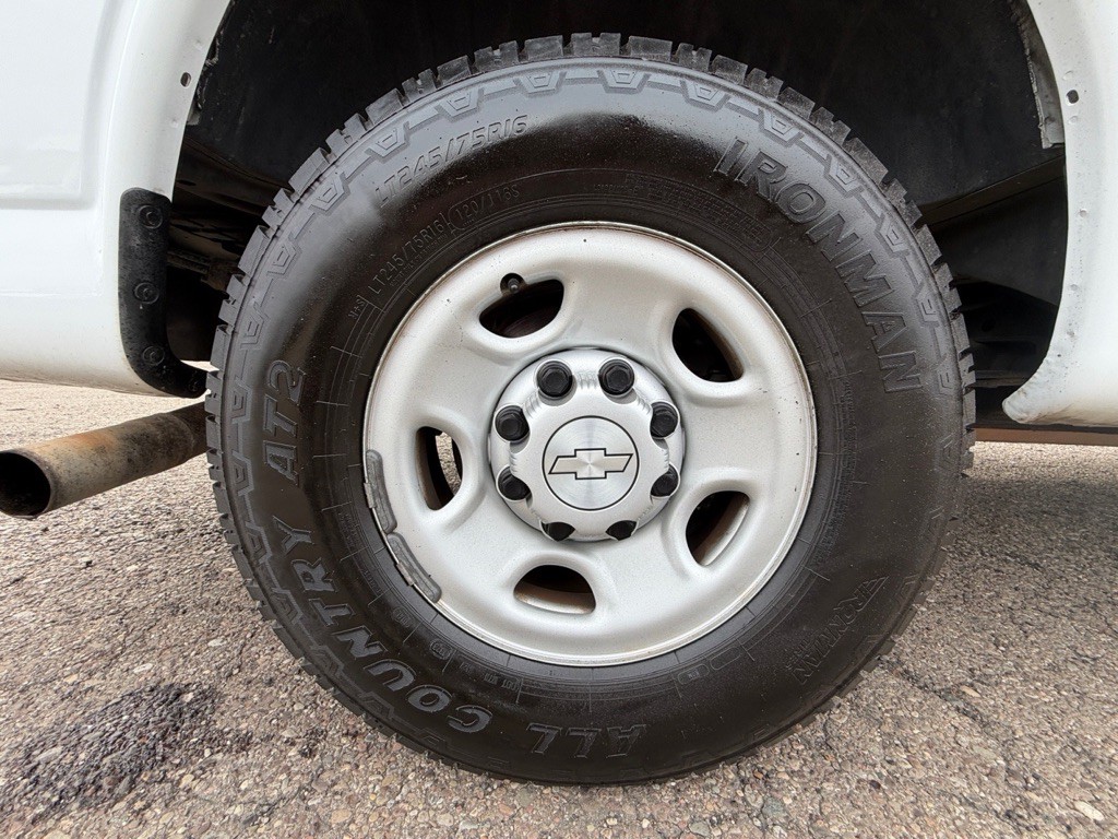 2019 Chevrolet Express Image 34