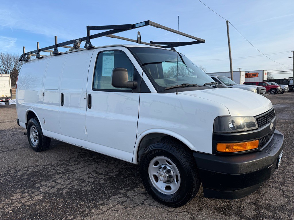 2020 Chevrolet Express Image 3