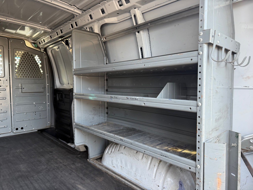 2020 Chevrolet Express Image 20