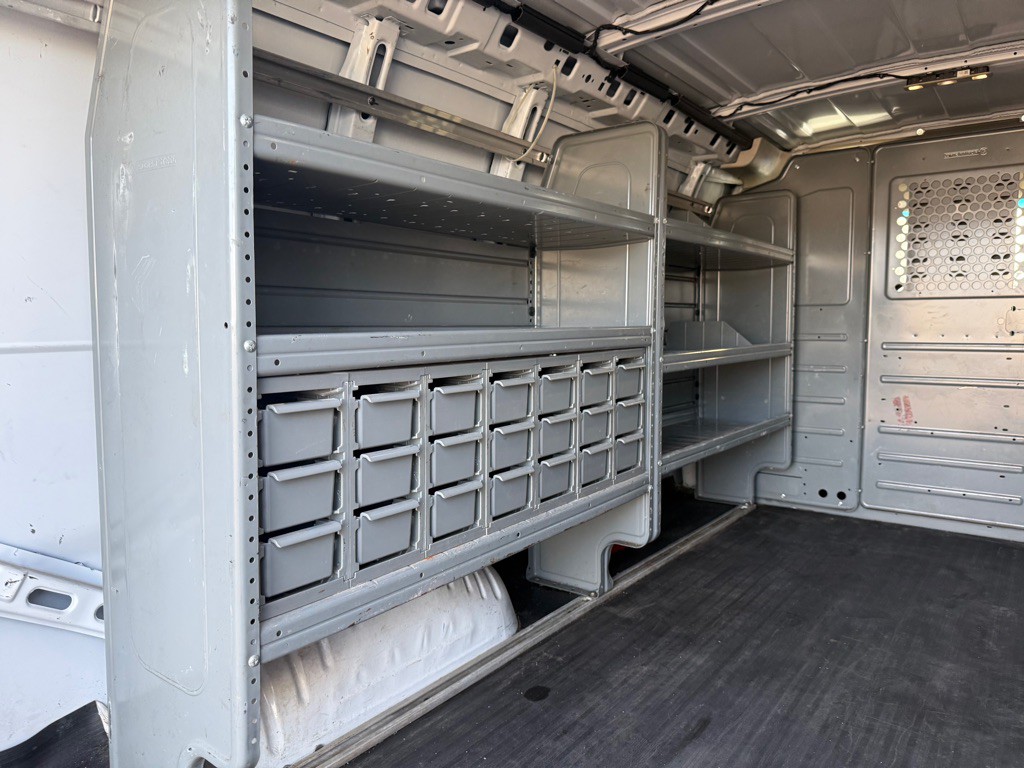 2020 Chevrolet Express Image 21