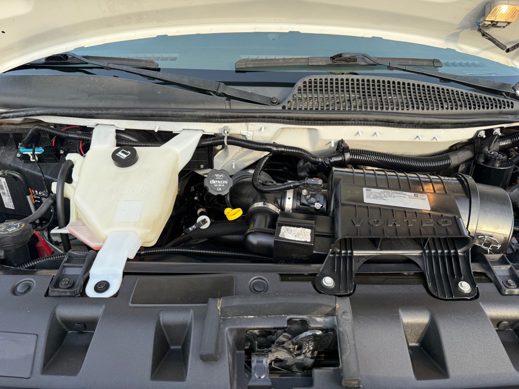 2020 Chevrolet Express Image 48