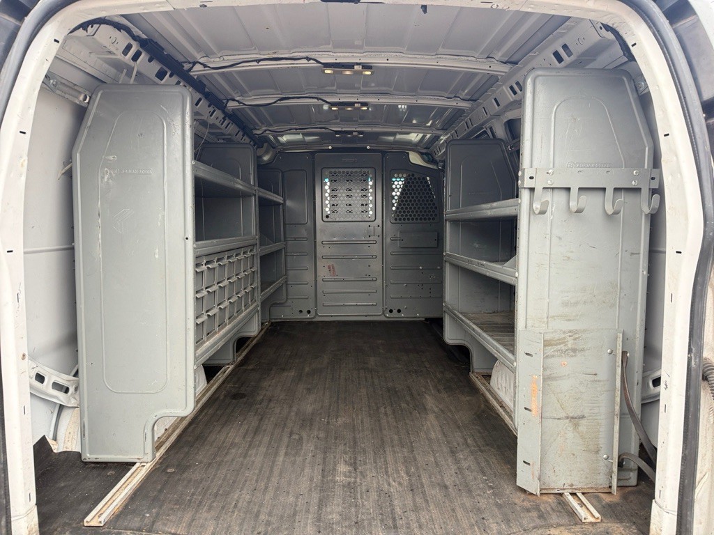 2020 Chevrolet Express Image 11