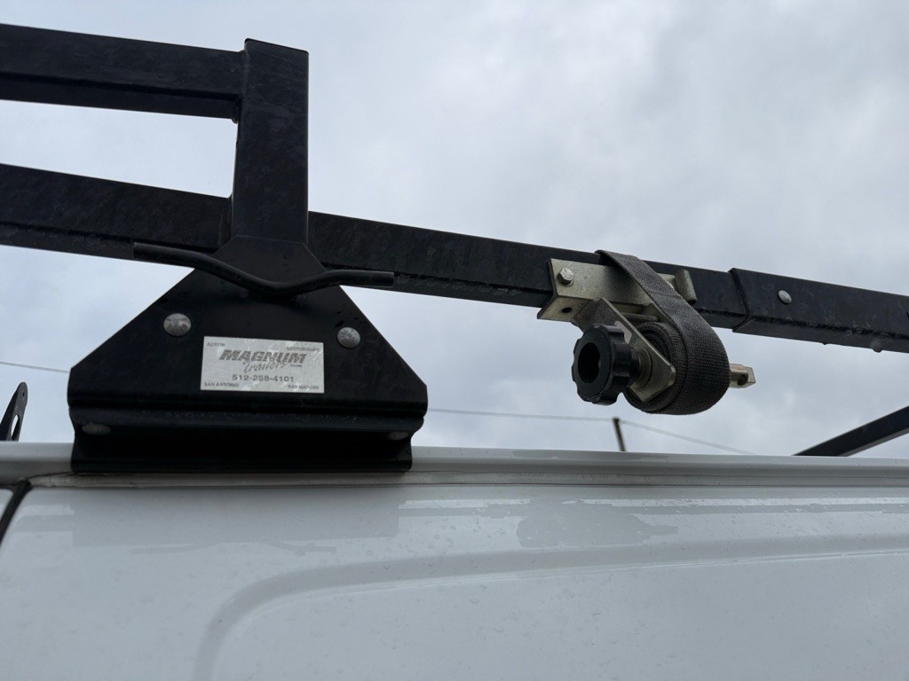 2020 Chevrolet Express Image 15